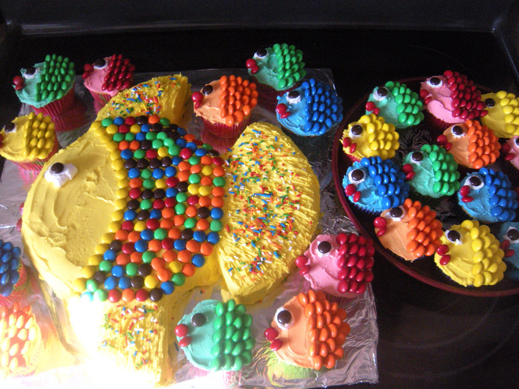 Tropical Fish Cupcakes and Cake