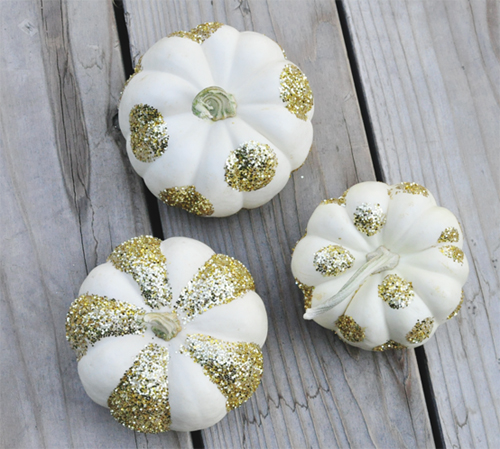 Halloween Painted Pumpkins: Gold Glitter