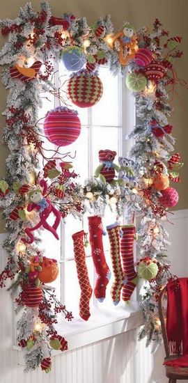 Christmas-Window-Decorating-Ideas Christmas Window Decorating Ideas